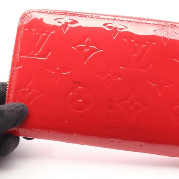 Louis Vuitton Zippy Wallet, Round Long Leather Vernis, Women's, Red, M90200